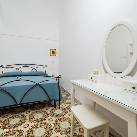 Semesterbostad Maison Juliette - De Vivo Realty *